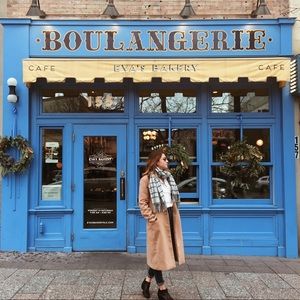 Meet your Posher, Madeleine